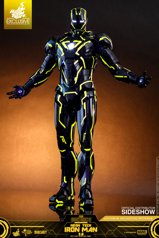 Neon Tech Iron Man 2.0 Sixth Scale Figure