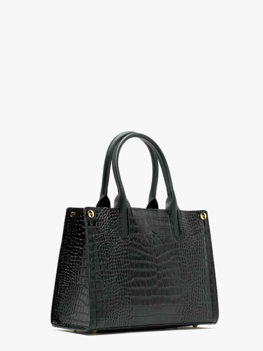 Czarna torebka z ozdobną fakturą