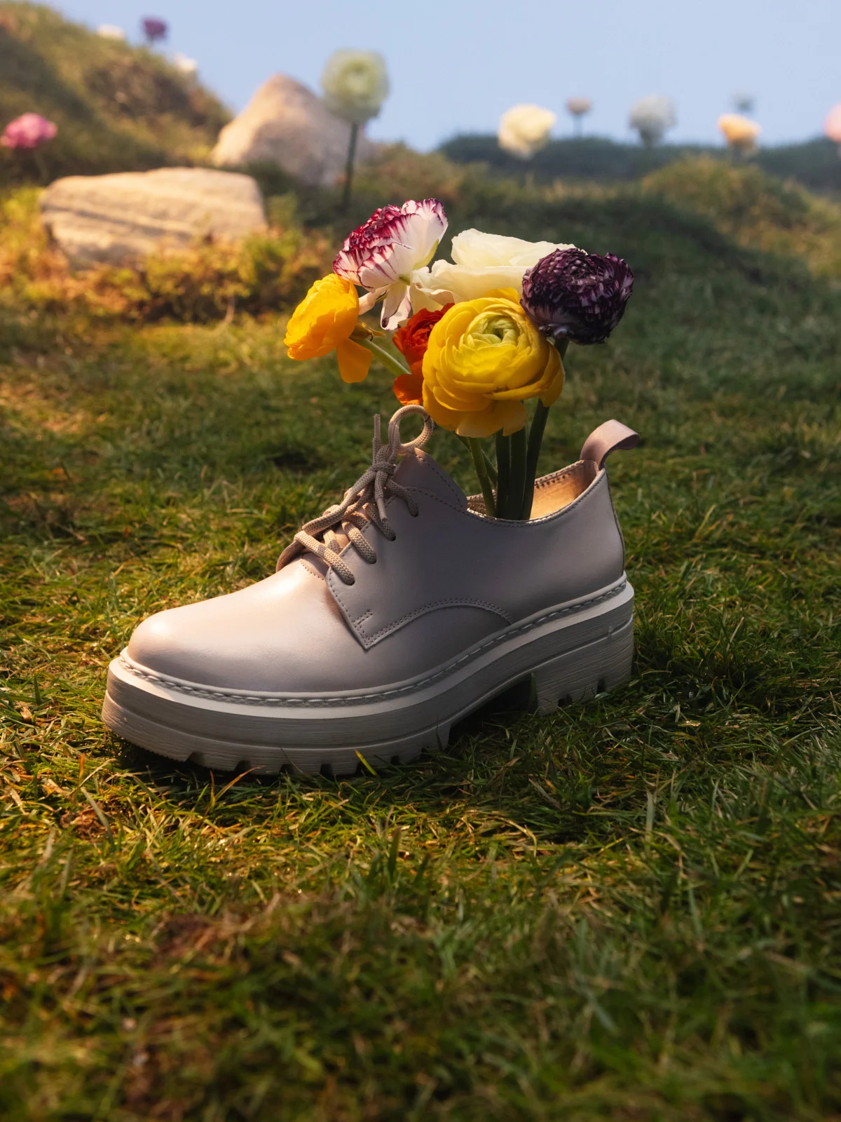 Beżowe półbuty na lekkim spodzie