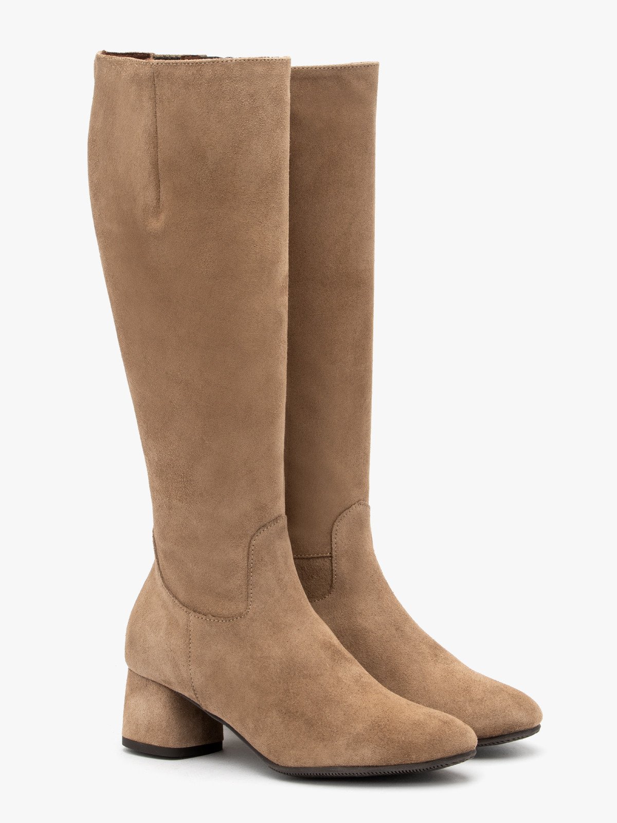 Welurowe kozaki damskie na niskim klocku