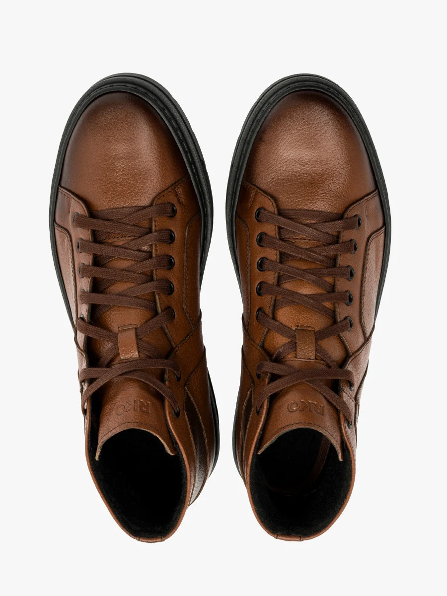 Brązowe trzewiki na lekkim spodzie