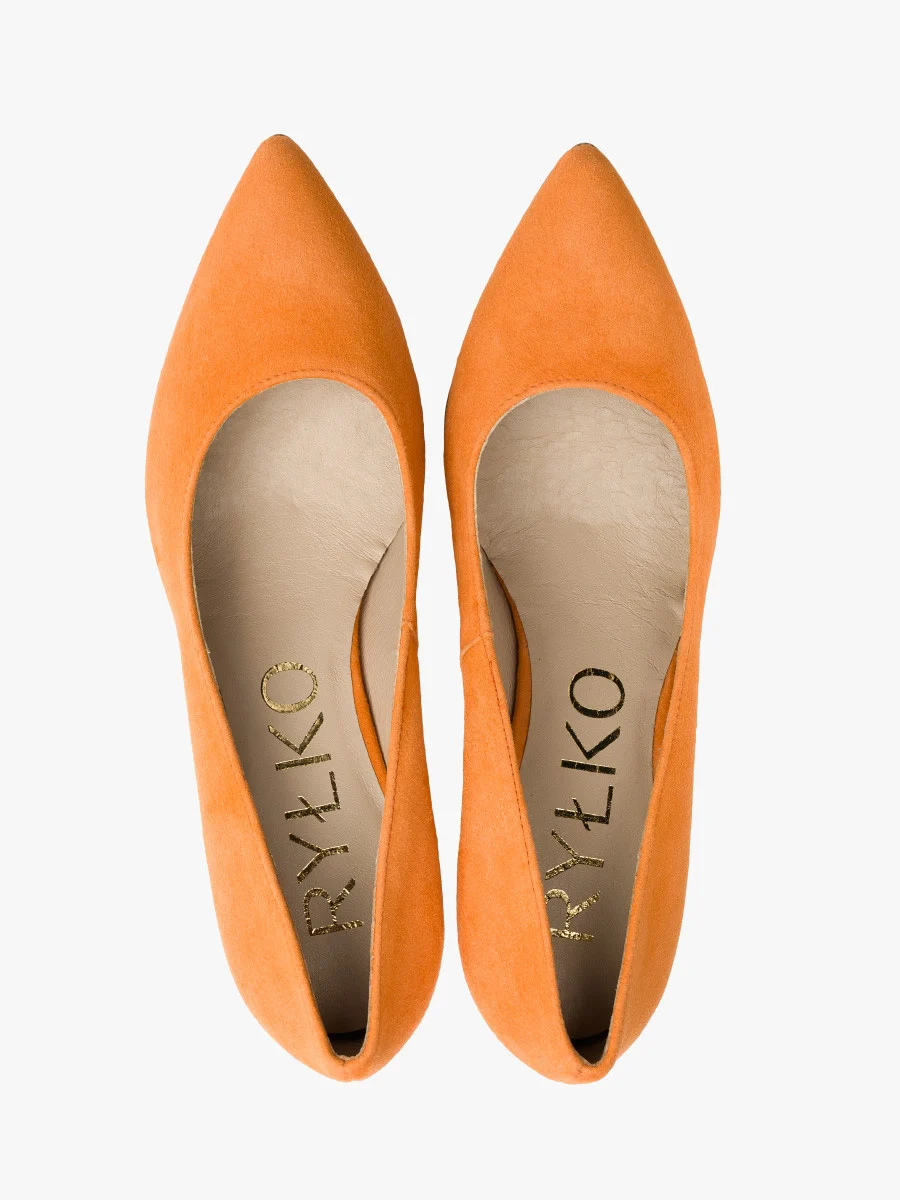 Pomarańczowe czółenka na obcasie