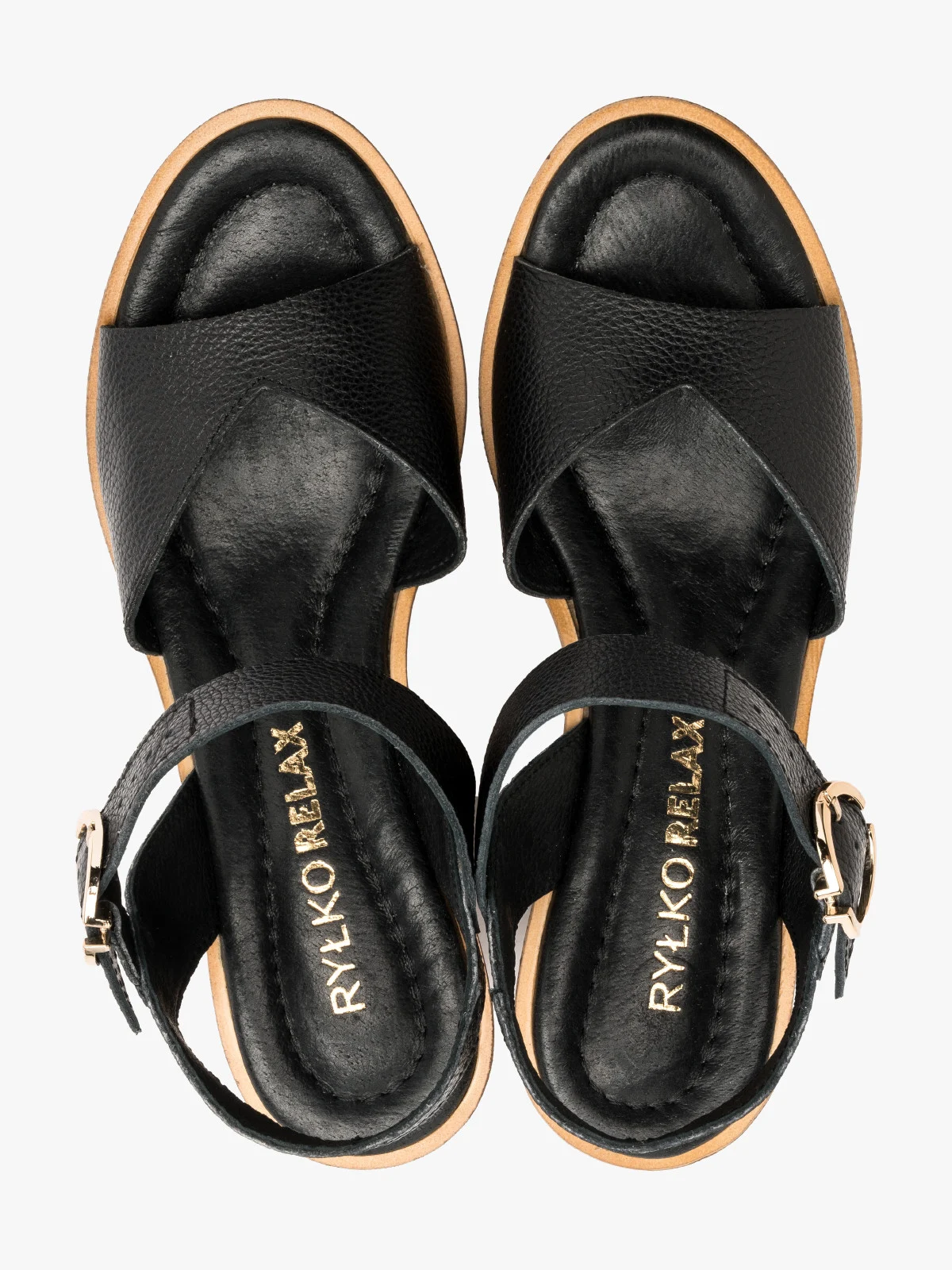 Czarne sandały na koturnie