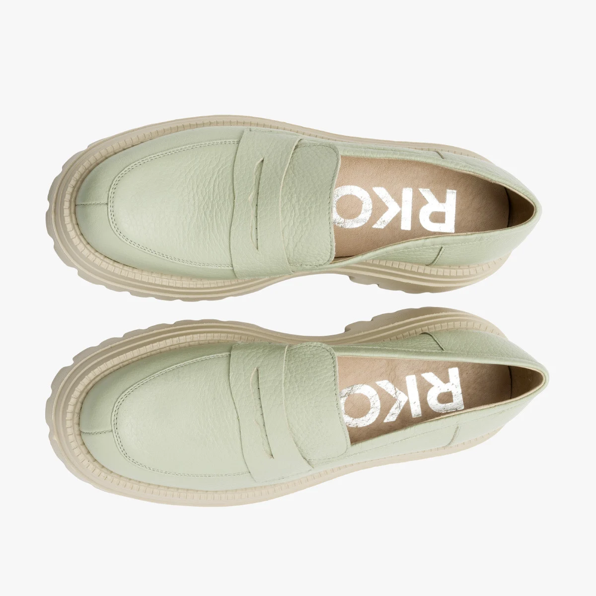 Miętowe mokasyny na grubej podeszwie