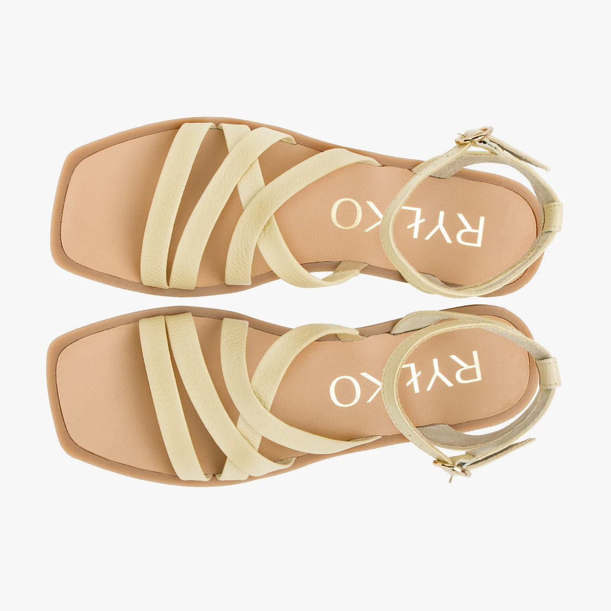 Waniliowe sandały na płaskiej podeszwie