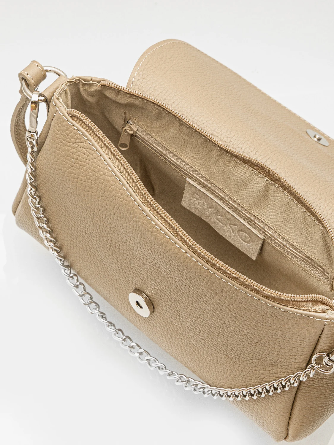 Ciemnobeżowa torebka z łańcuszkiem
