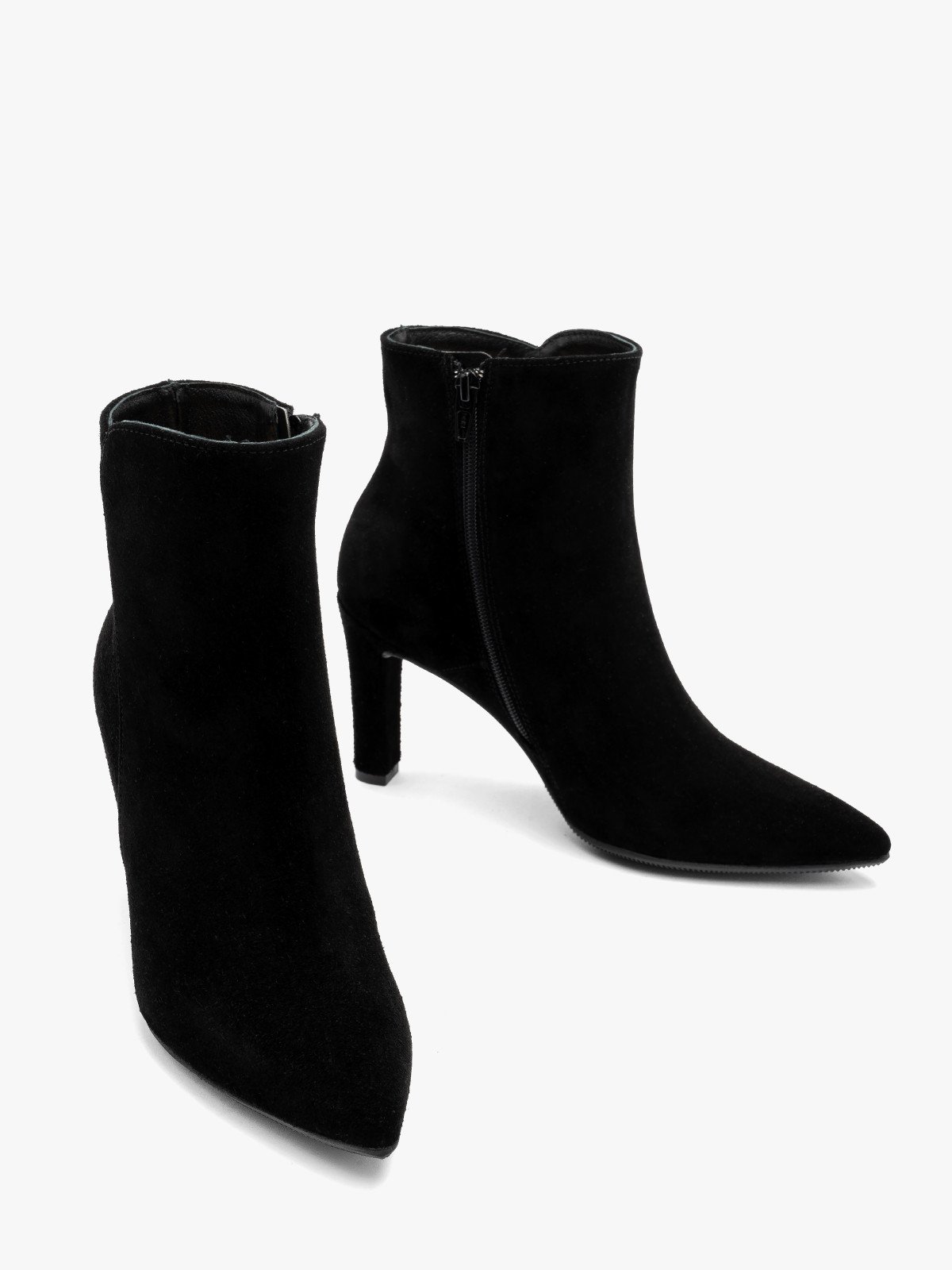 Czarne botki damskie na grubej szpilce