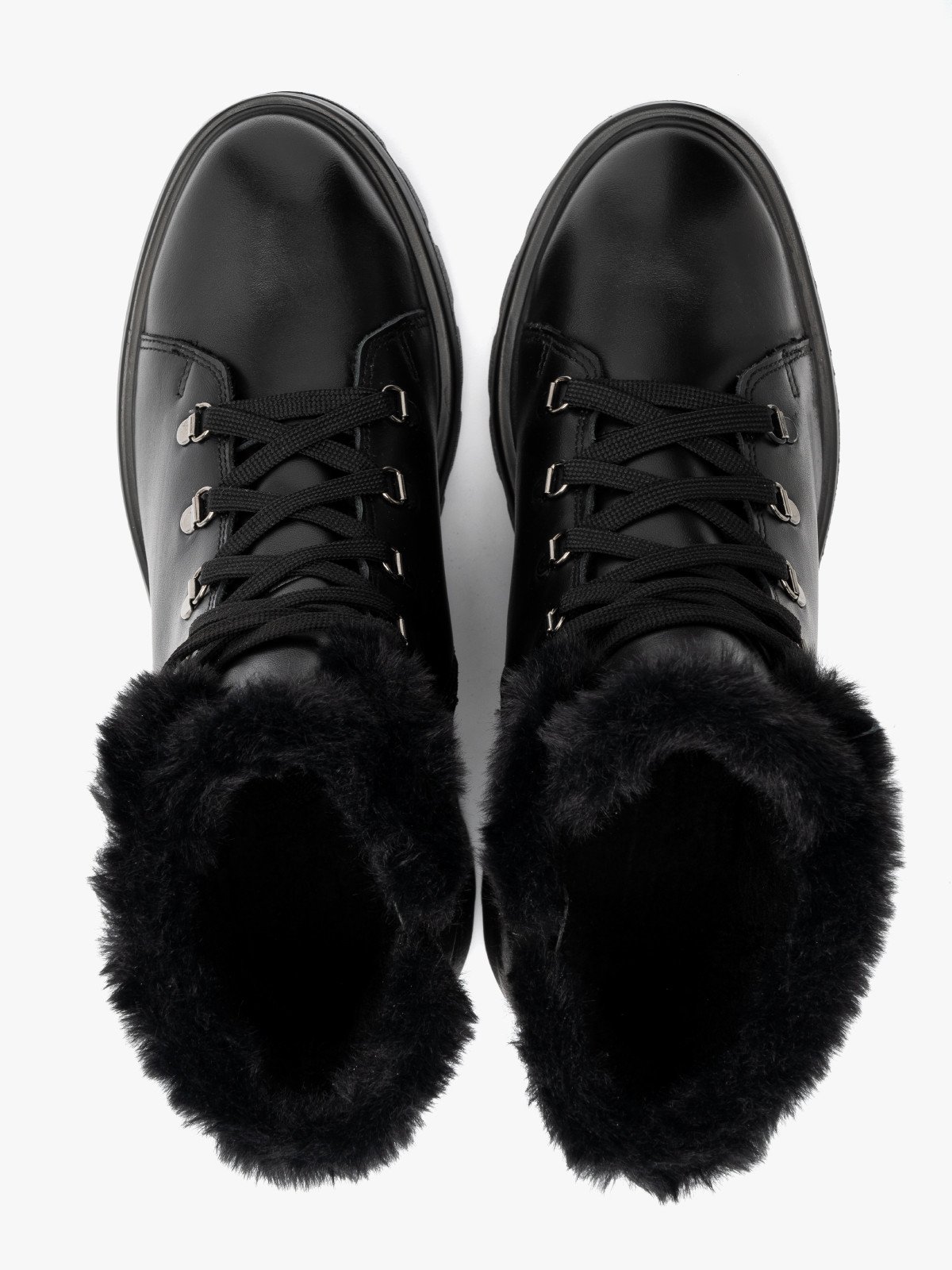 Czarne, sznurowane trzewiki z futrem