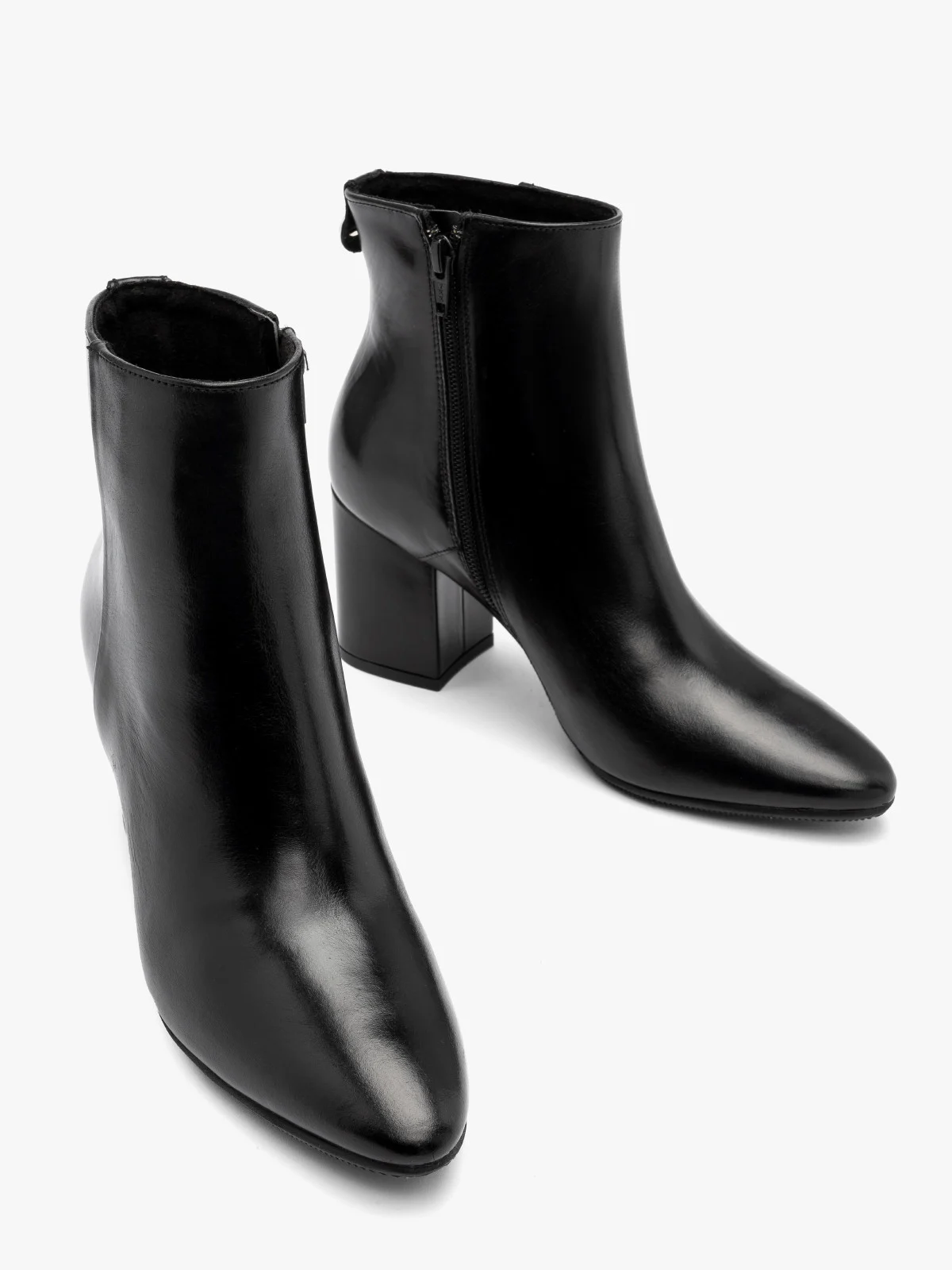 Czarne botki damskie na klocku