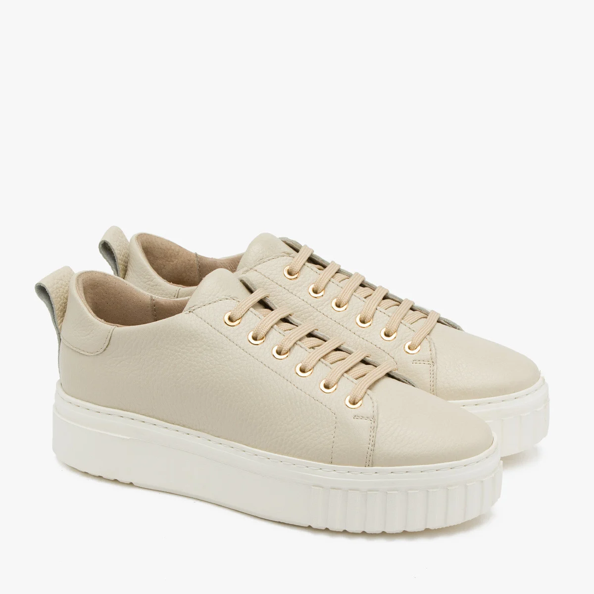 Kremowe półbuty sportowe na lekkiej podeszwie