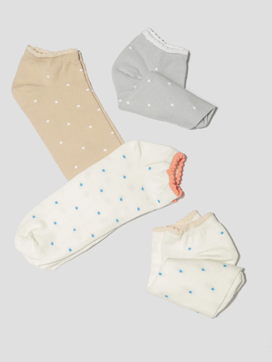 Beżowe, bawełniane skarpety w białe kropki