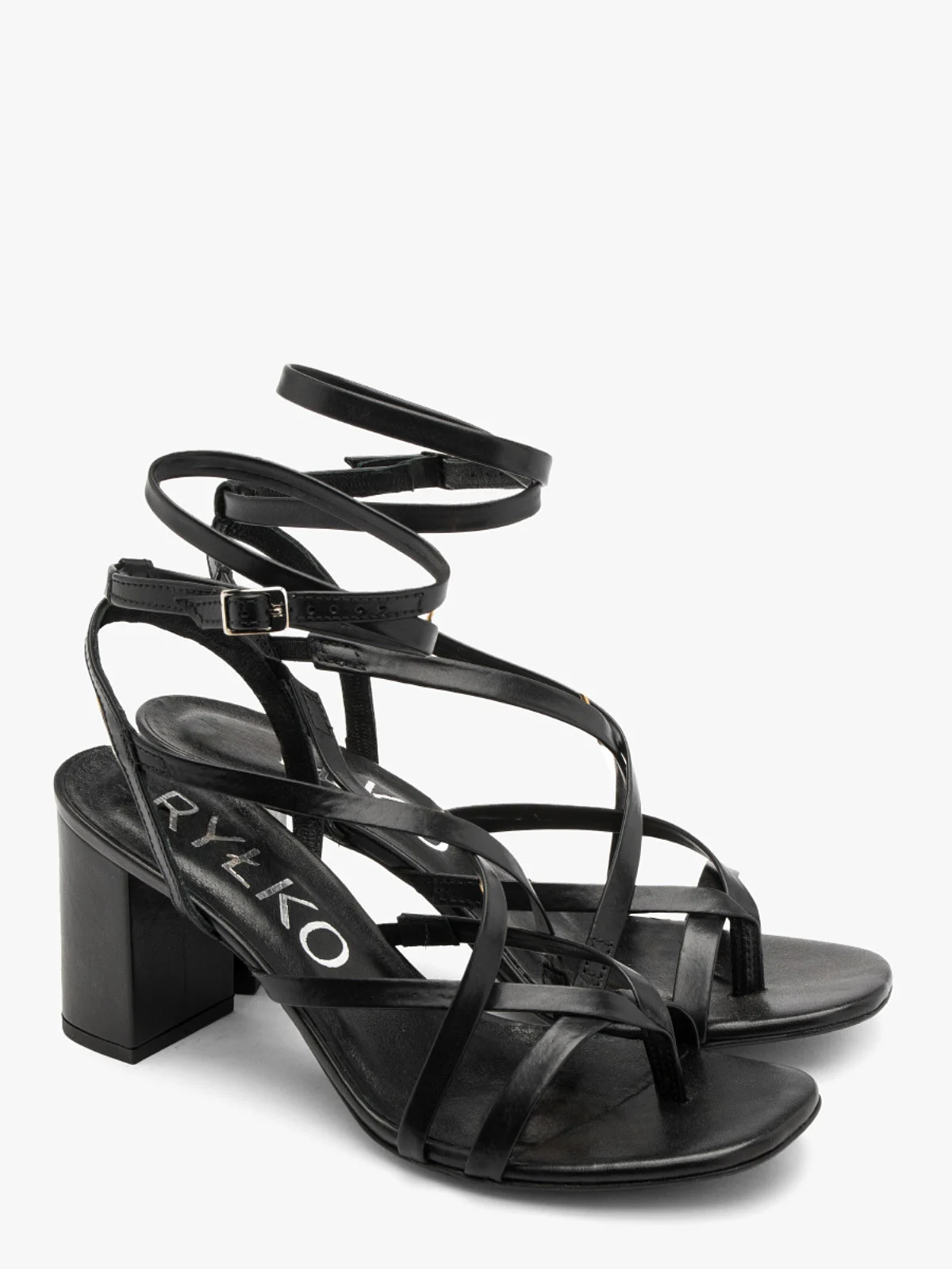 Czarne japonki na obcasie