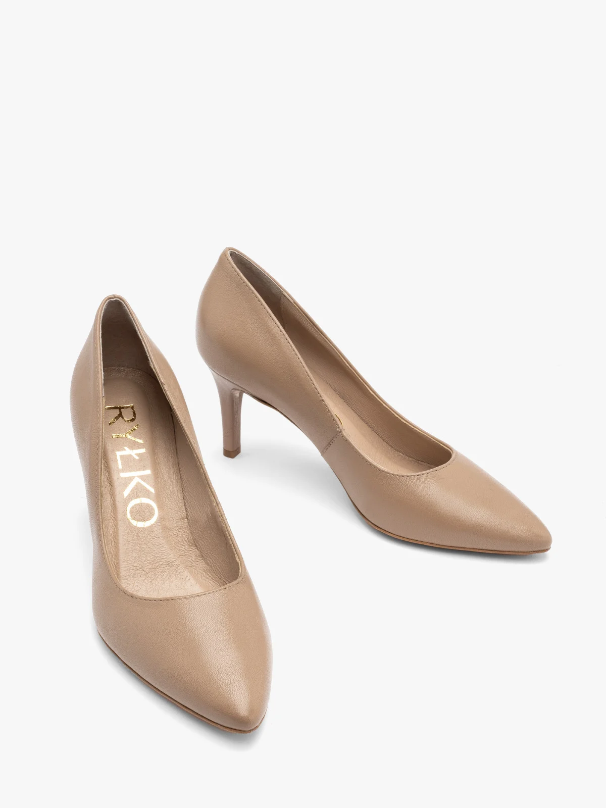 Klasyczne, beżowe czółenka na szpilce