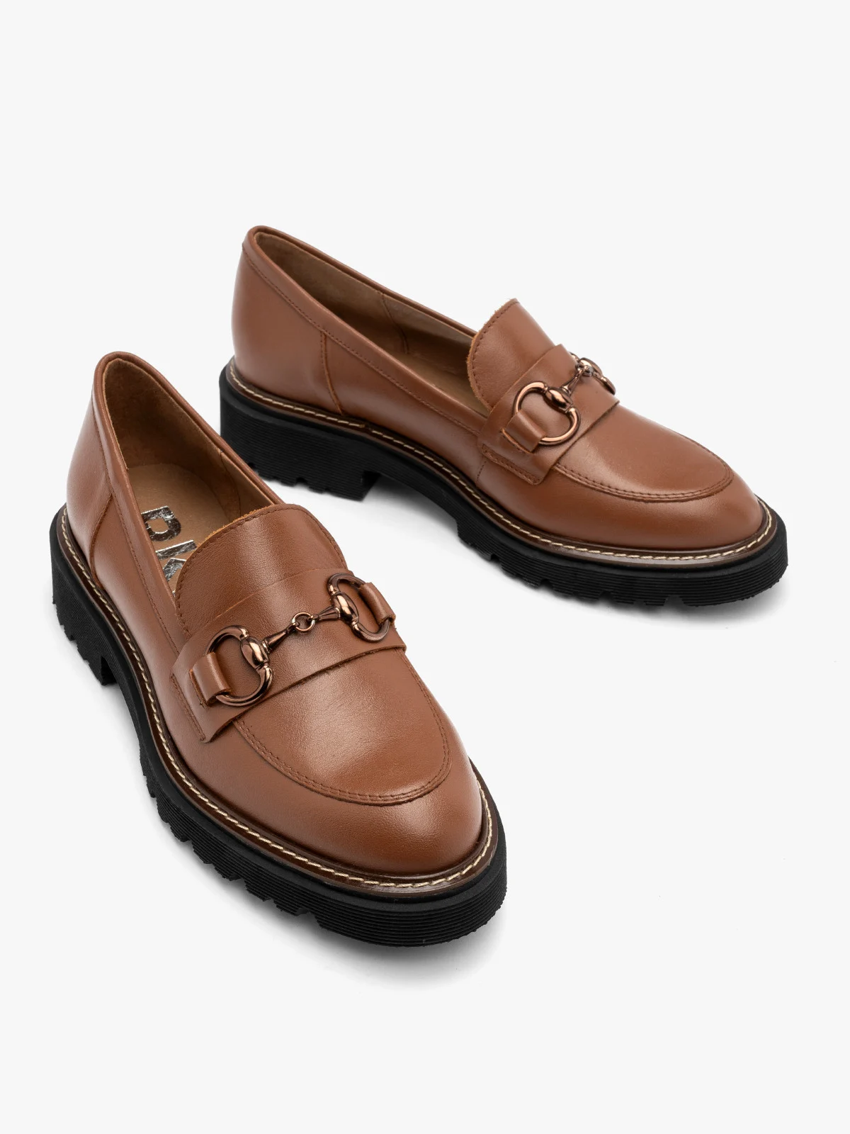 Mokasyny damskie w kolorze  brązowym z ozdobą