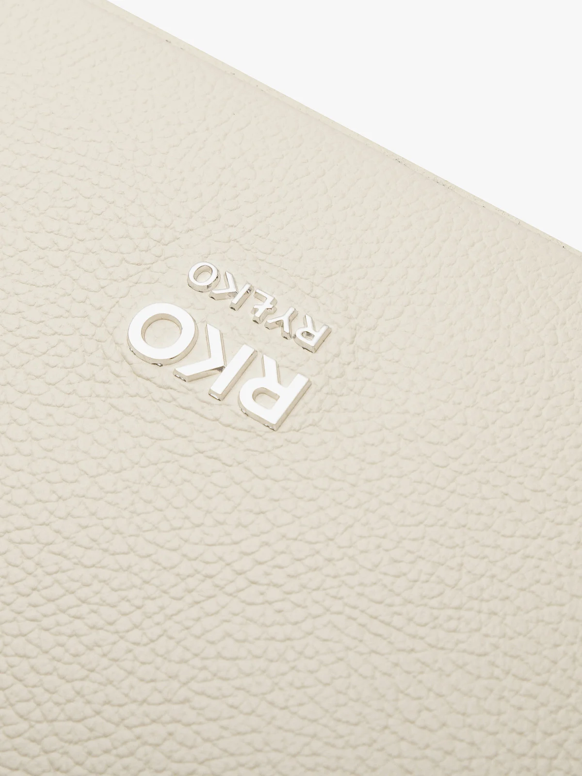 Kremowa torebka damska z dwoma paskami