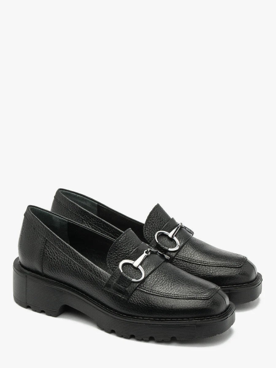 CZARNE MOKASYNY Z OZDOBĄ NA CHOLEWCE