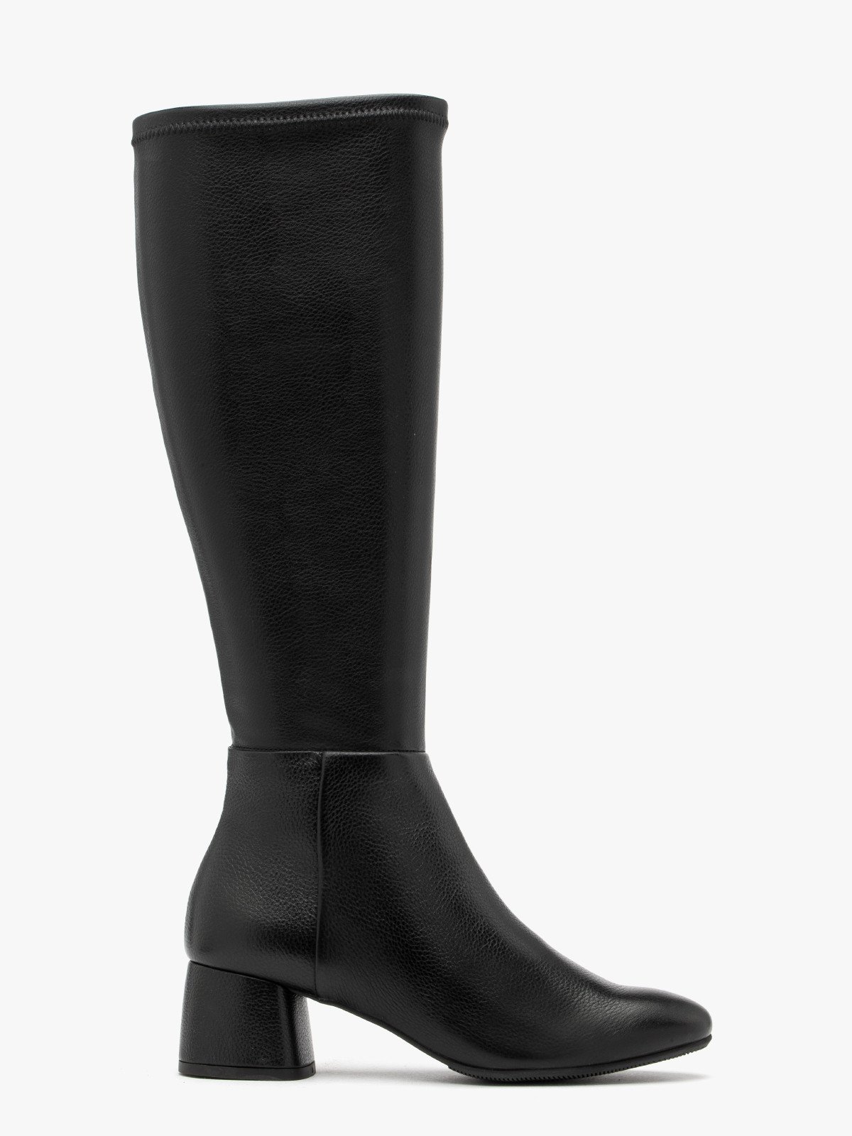 Czarne kozaki z elastyczną szeroką cholewką na niskim obcasie