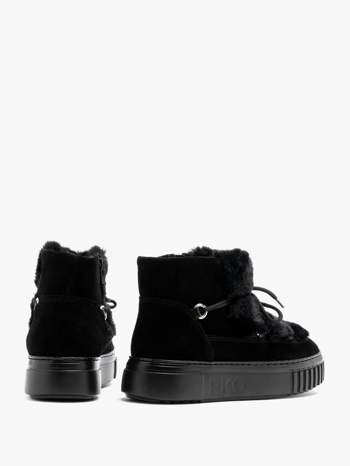 Czarne krótkie ocieplane śniegowce damskie