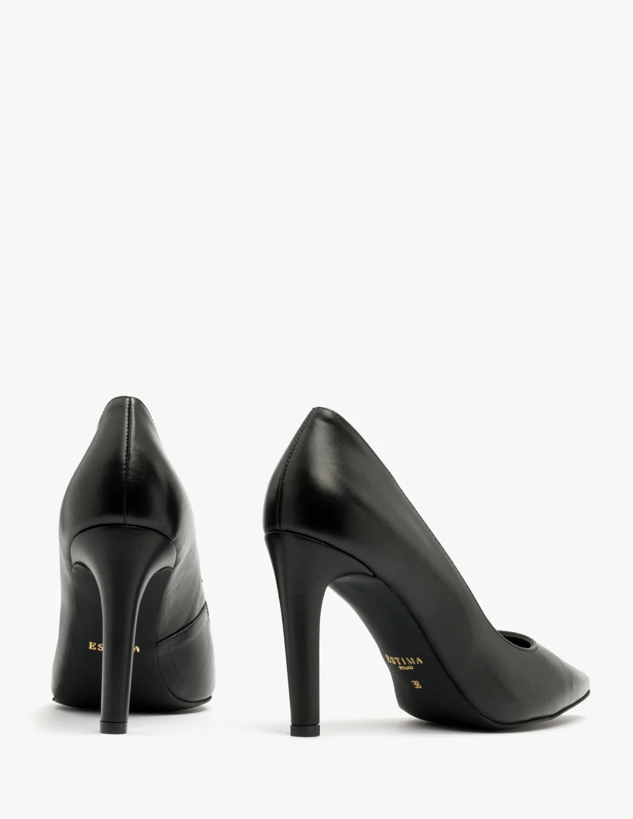 Czarne czółenka na wysokim obcasie