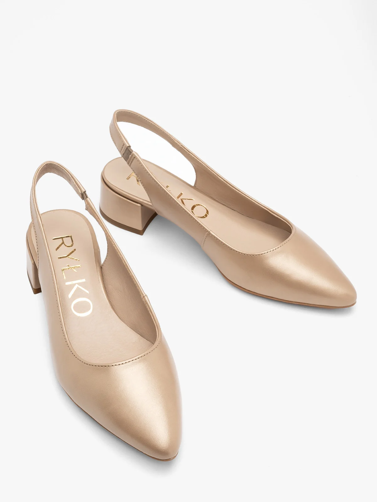 Platynowe czółenka z otwartą piętą