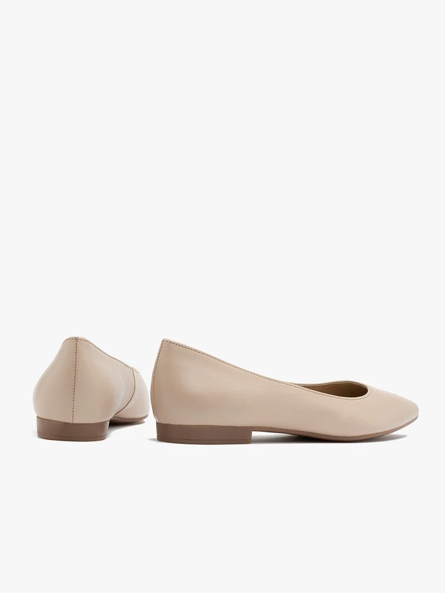 Beżowe baleriny z noskiem w szpic