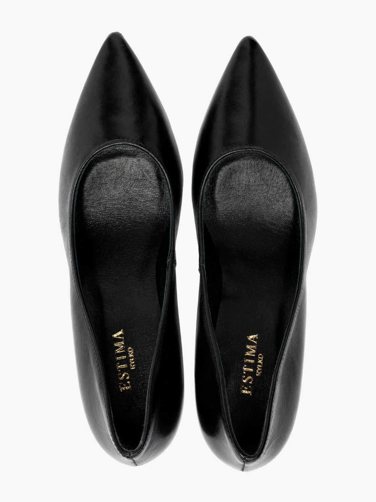 Czarne czółenka na szpilce