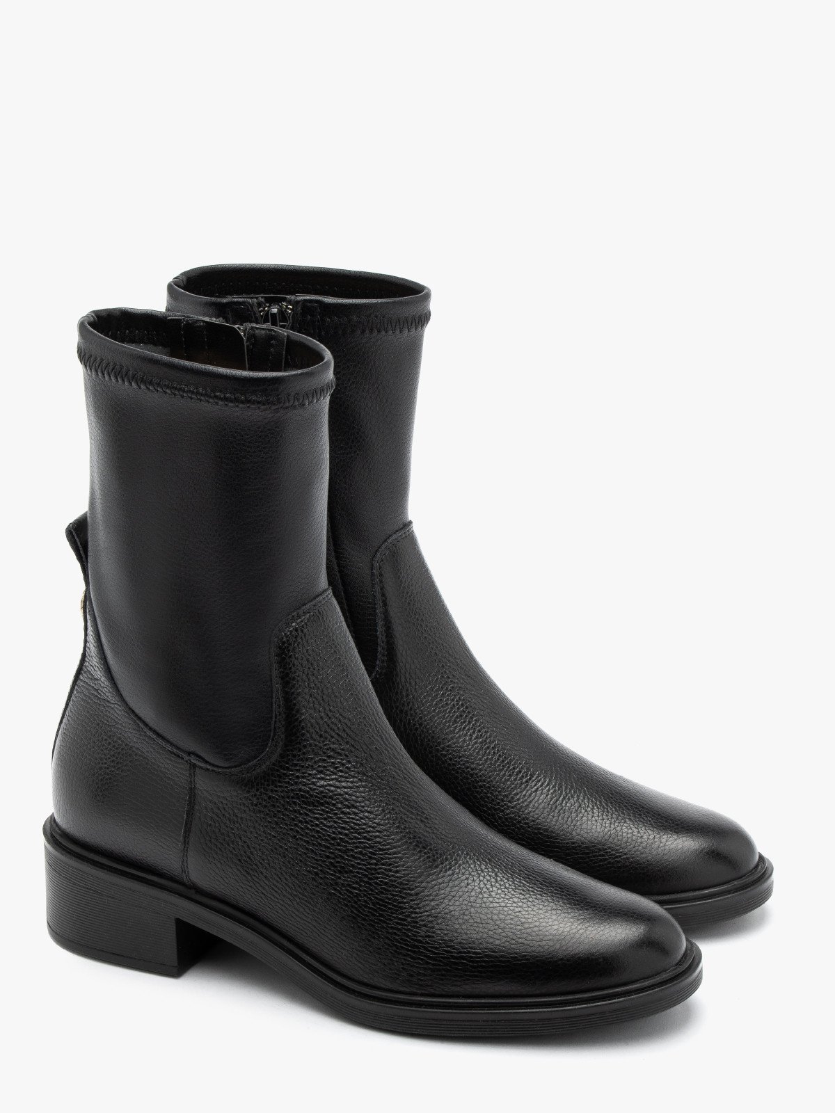 Czarne botki z elastyczną tkaniną