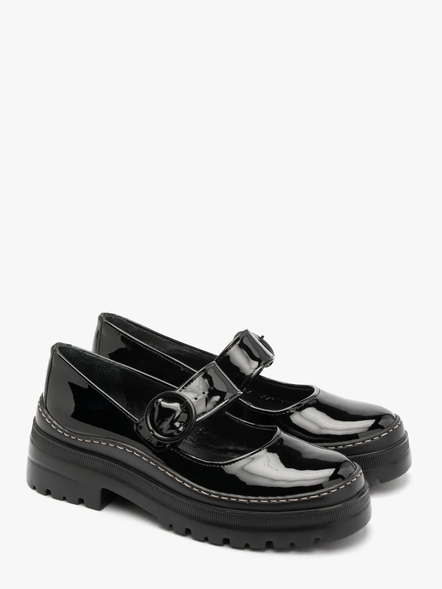 Czarne czółenka na masywnym spodzie