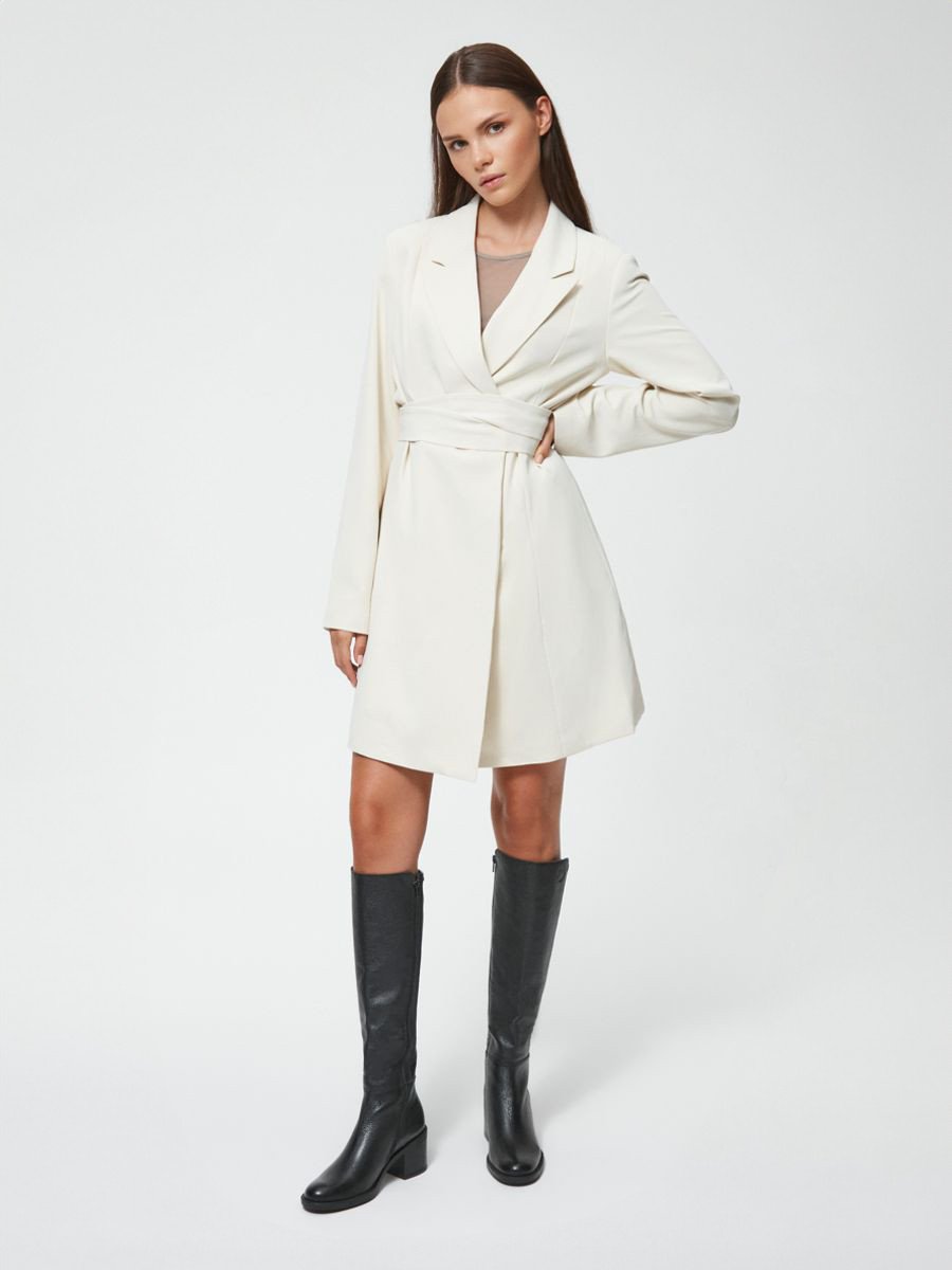 Czarne kozaki damskie z szeroką cholewką