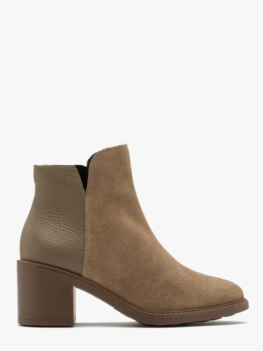 Beżowe botki z łączonych skór