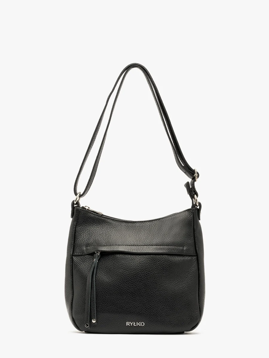 Czarna torebka średniej wielkości