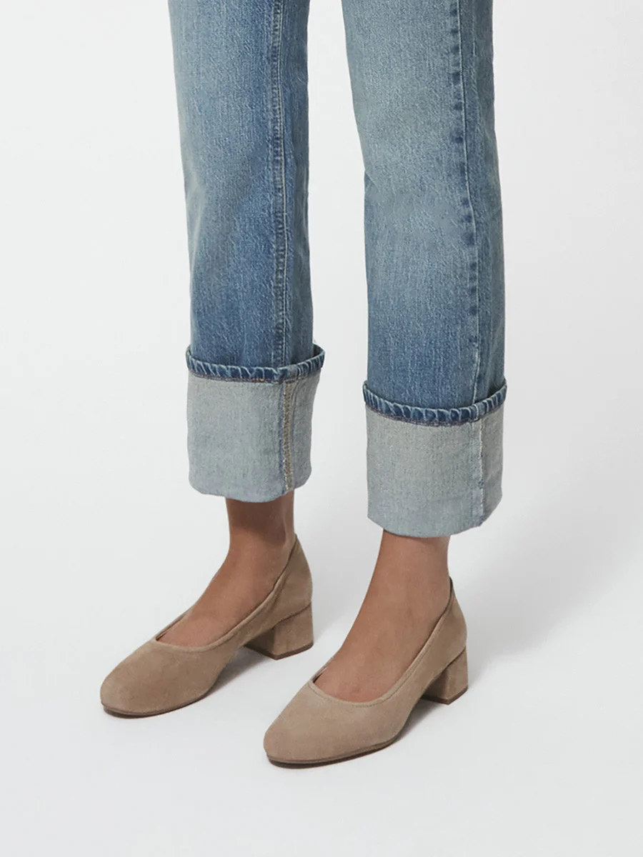 Beżowe czółenka na oblekanym obcasie