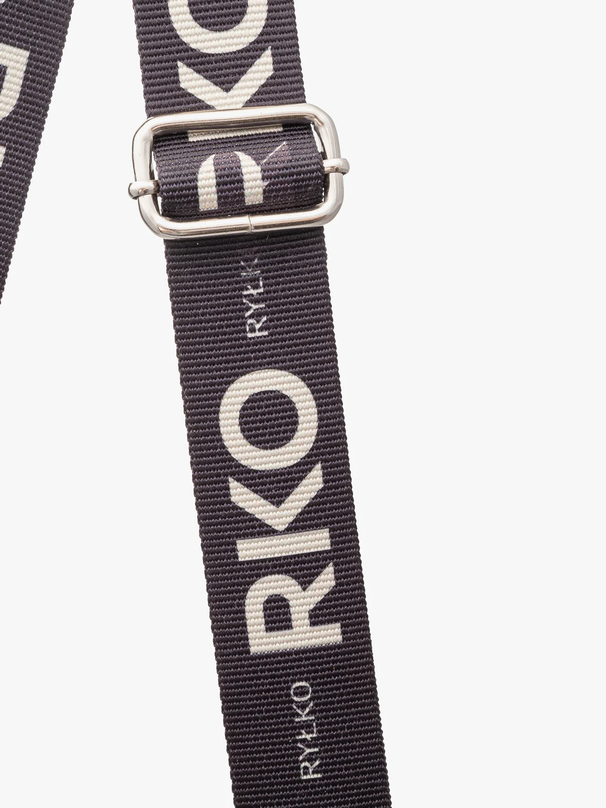 Czarna torebka typu crossbody z szerokim paskiem z taśmy