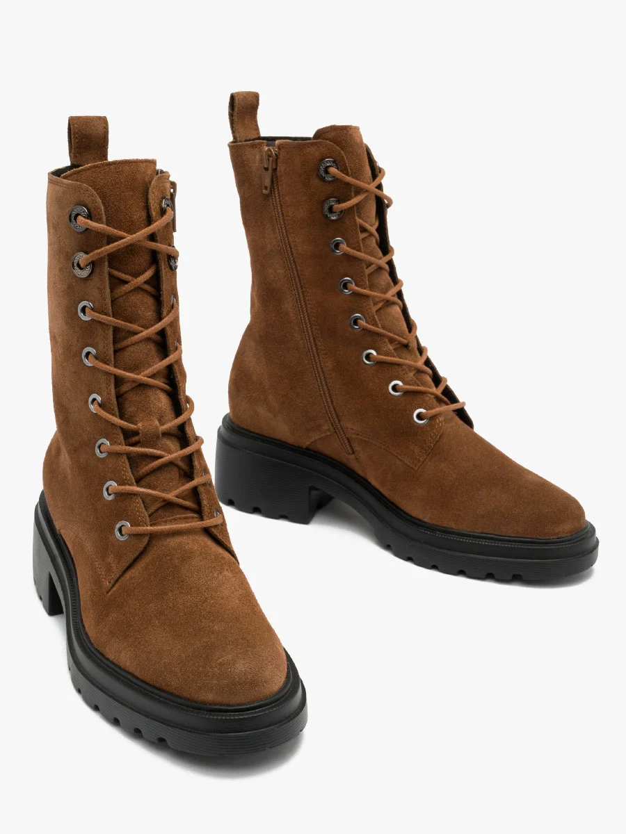 Rude trzewiki damskie na lekkiej podeszwie