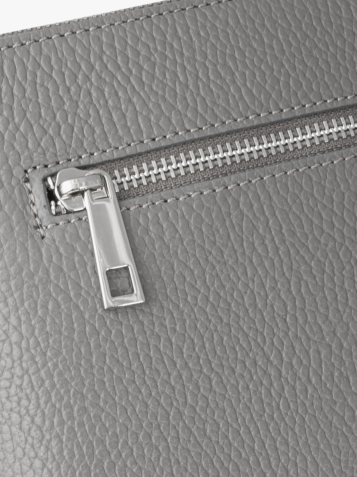 Mała szara torebka na ramię