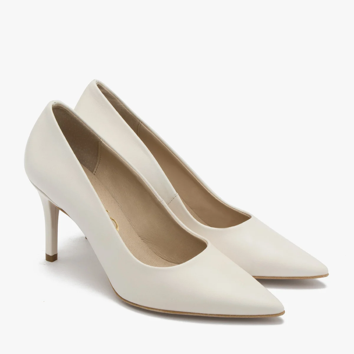 Kremowe czółenka na szpilce