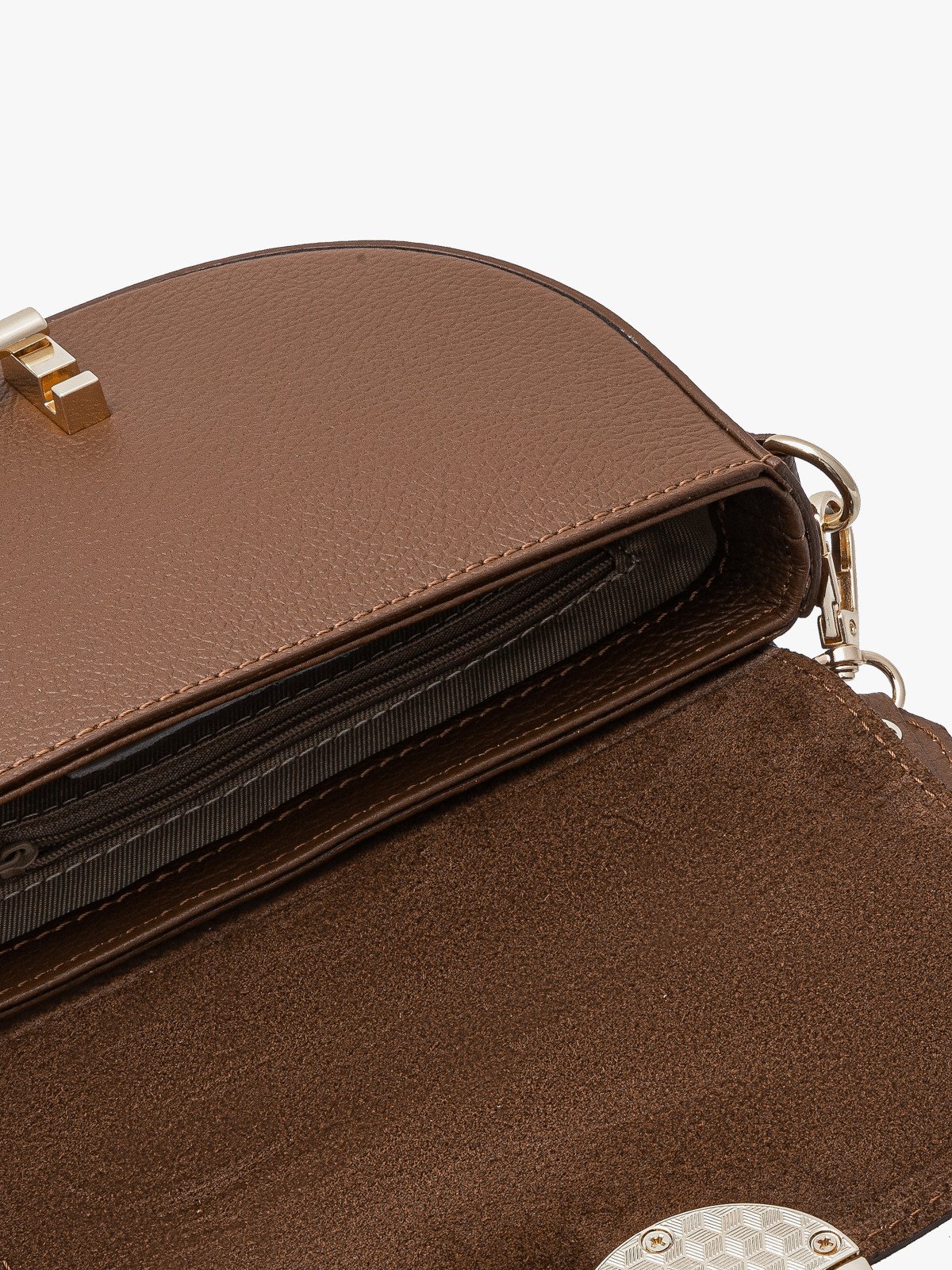 Mała, ruda torebka ze złotymi detalami