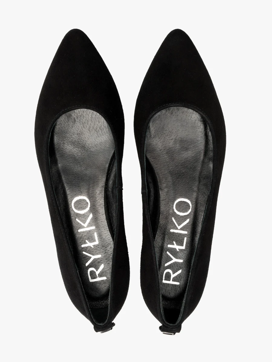 Czarne baleriny z noskiem w szpic