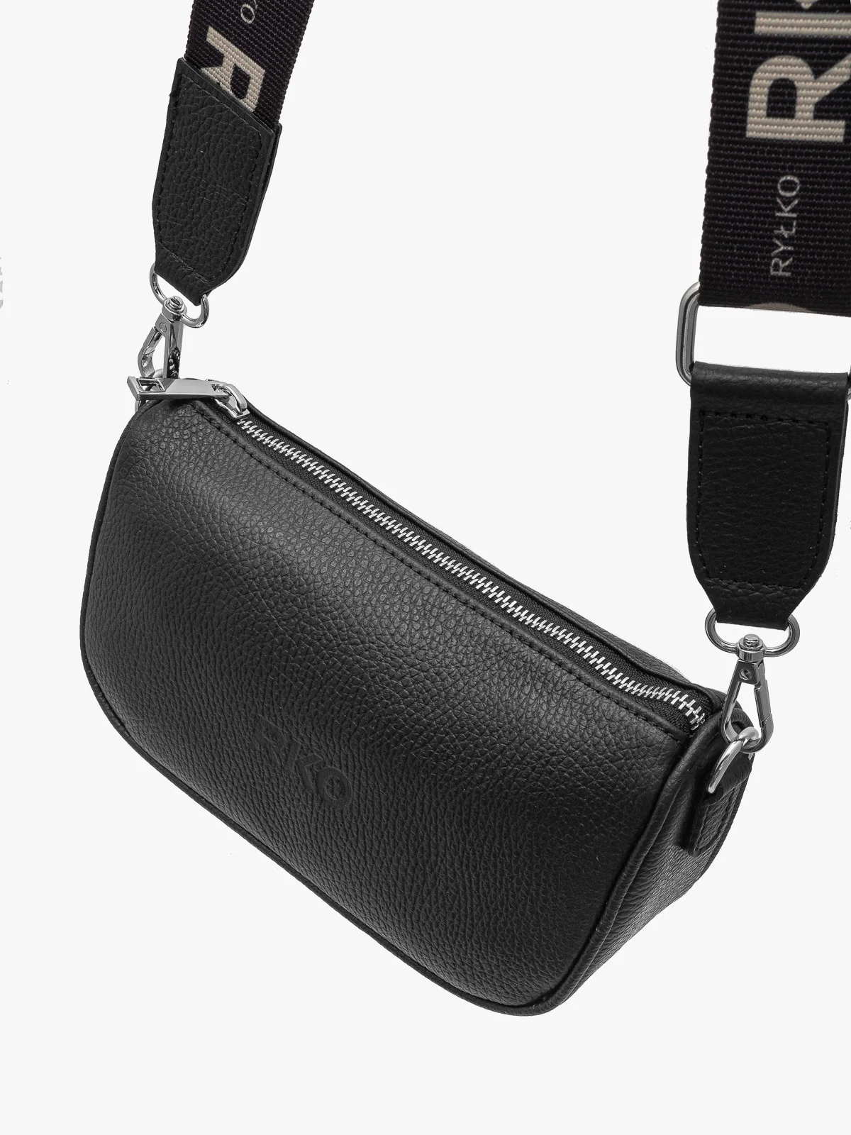 Czarna torebka typu crossbody z szerokim paskiem z taśmy