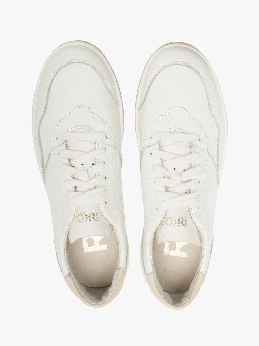 Białe półbuty sportowe z beżową wstawką na pięcie