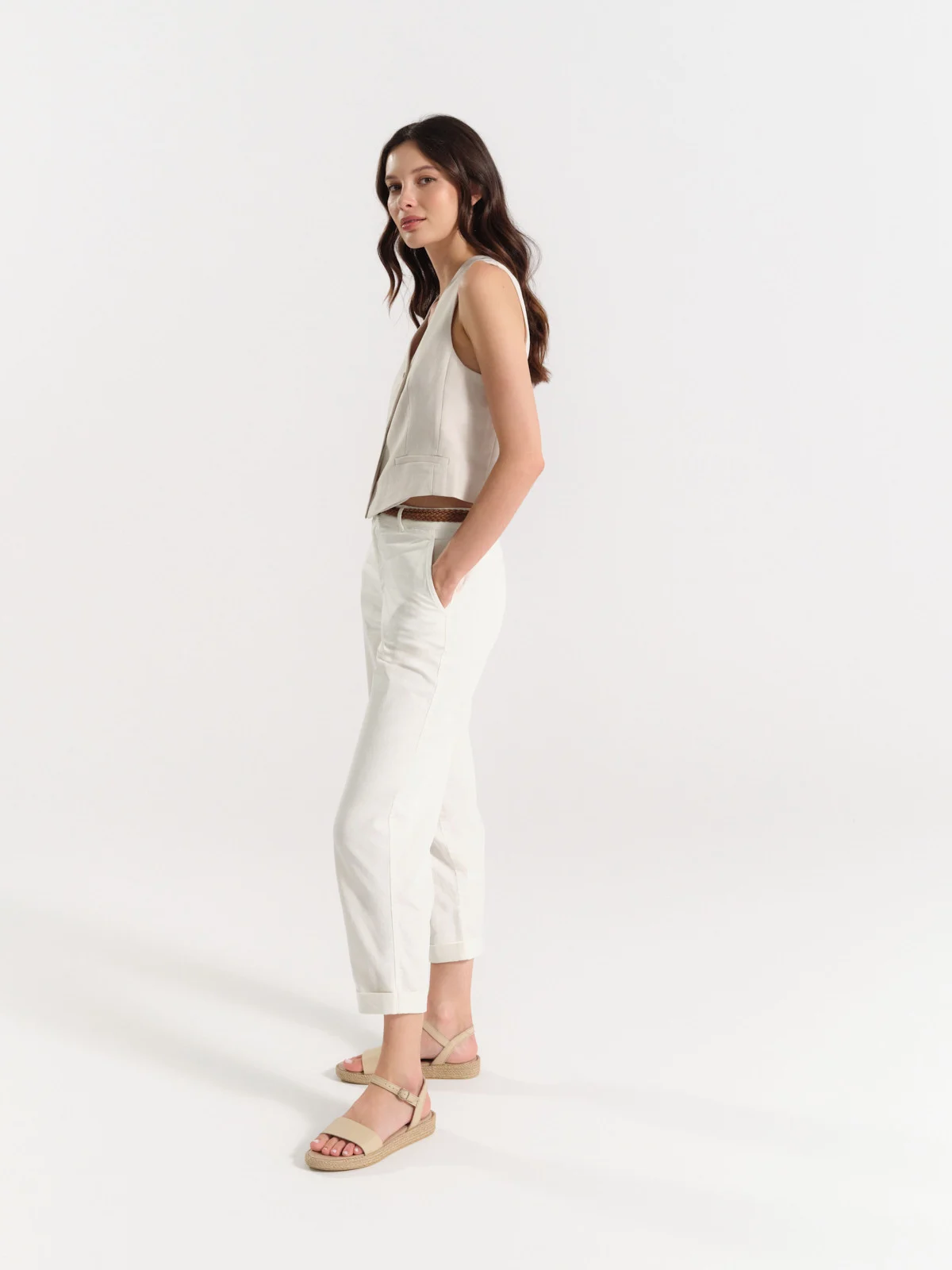 Beżowe sandały damskie