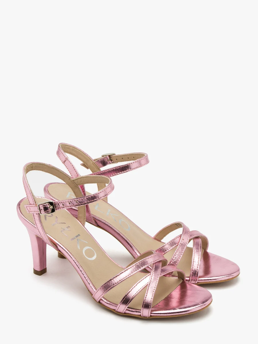 Różowe sandały na szpilce