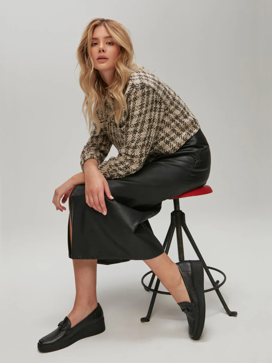 Czarne mokasyny na platformie