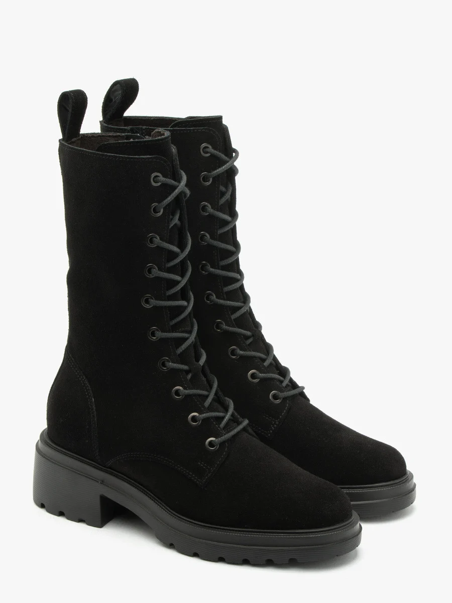 Czarne welurowe trzewiki