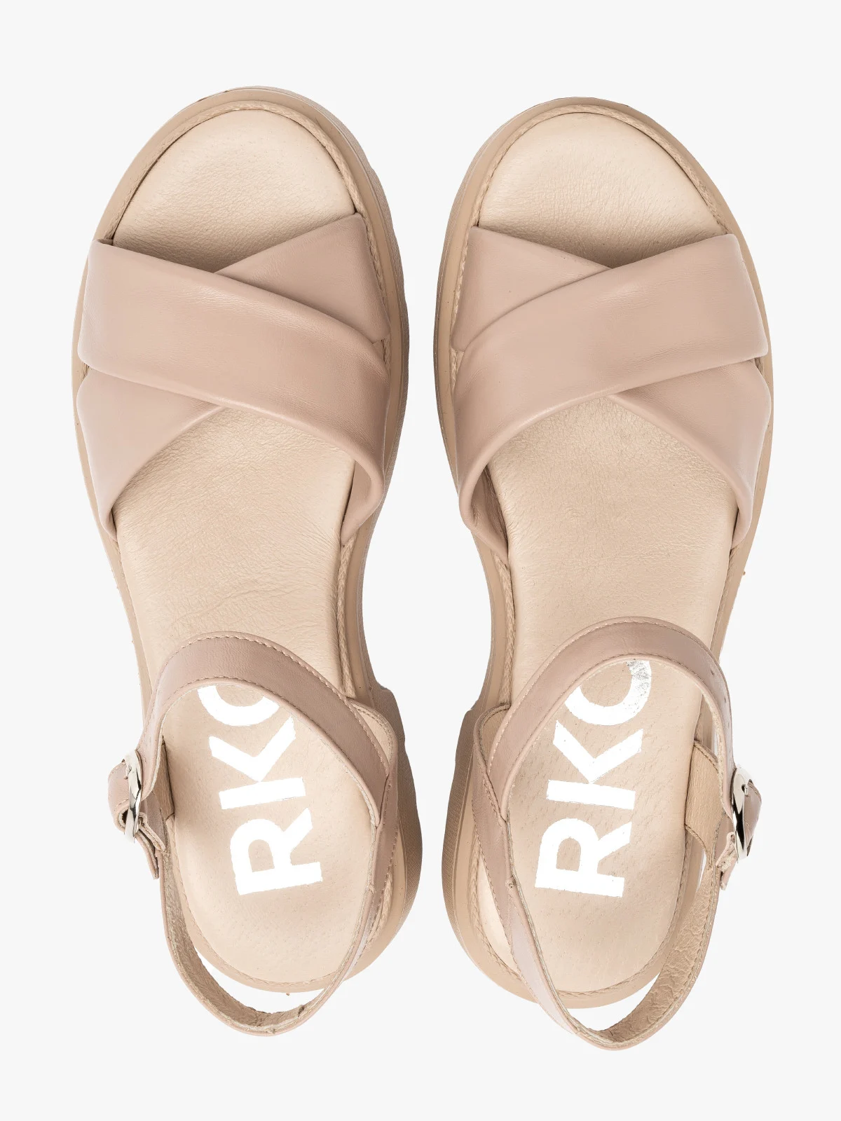 Beżowe sandały z ozdobną cholewką