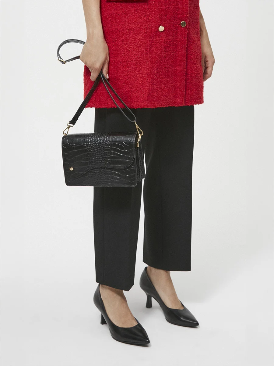 Czarne czółenka na lakierowanej szpilce