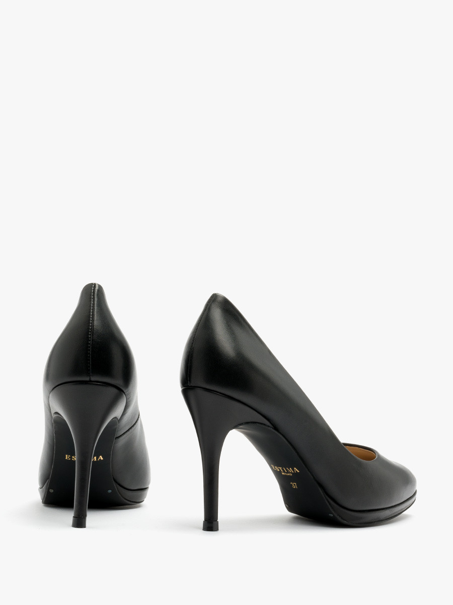 Czarne czółenka na oblekanej szpilce