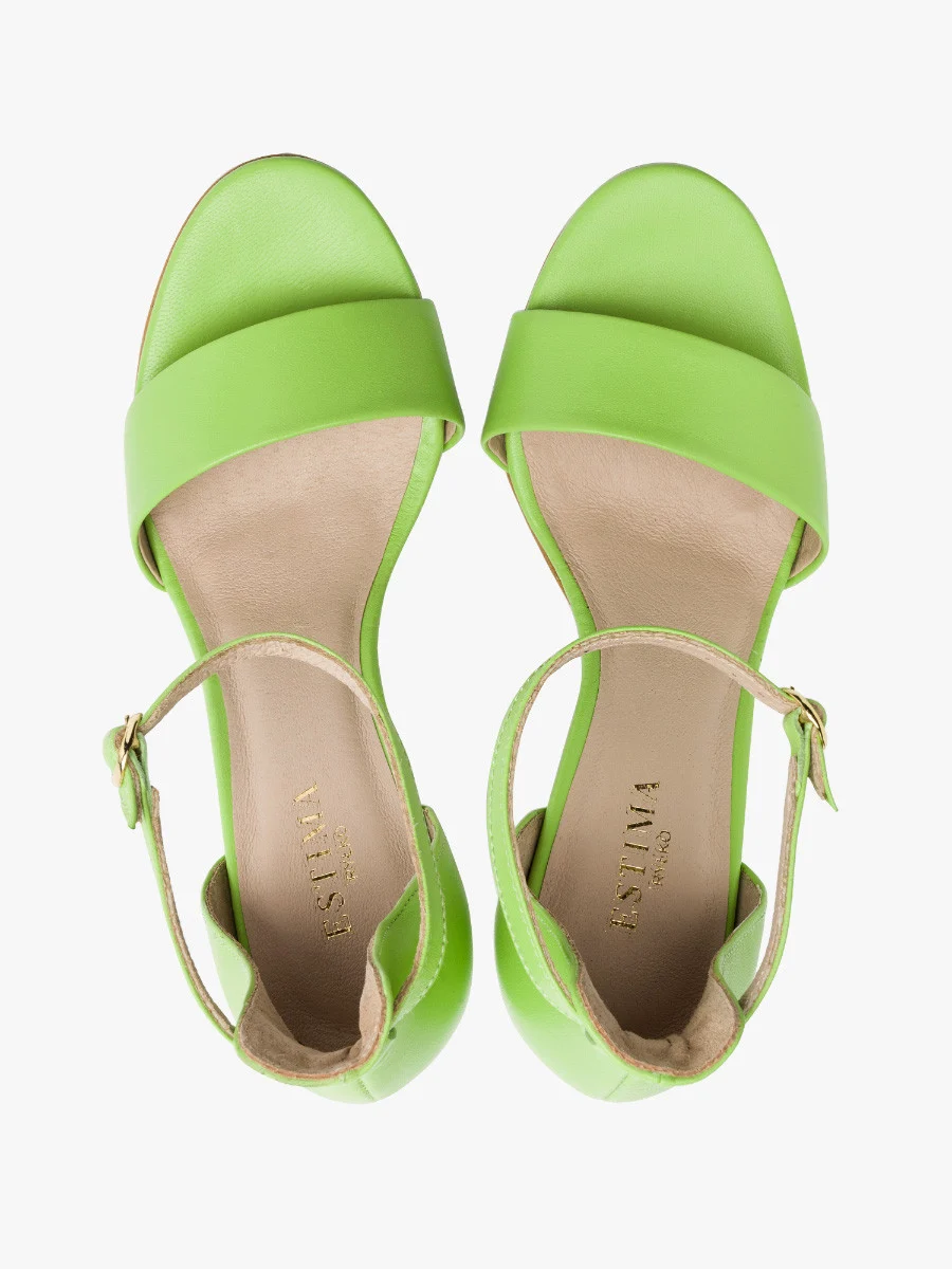 Zielone sandały na wysokiej szpilce