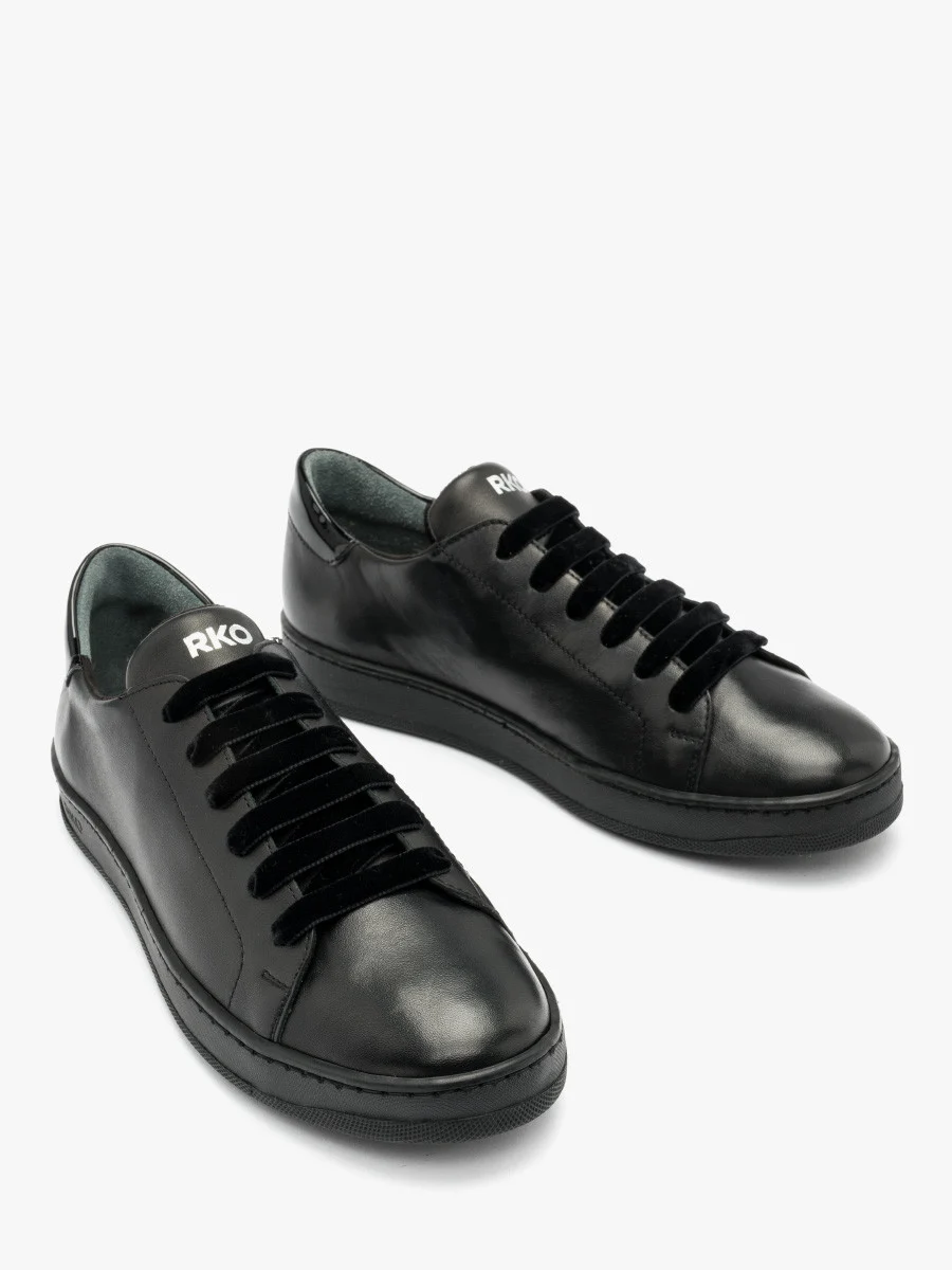 CZARNE SPORTOWE PÓŁBUTY