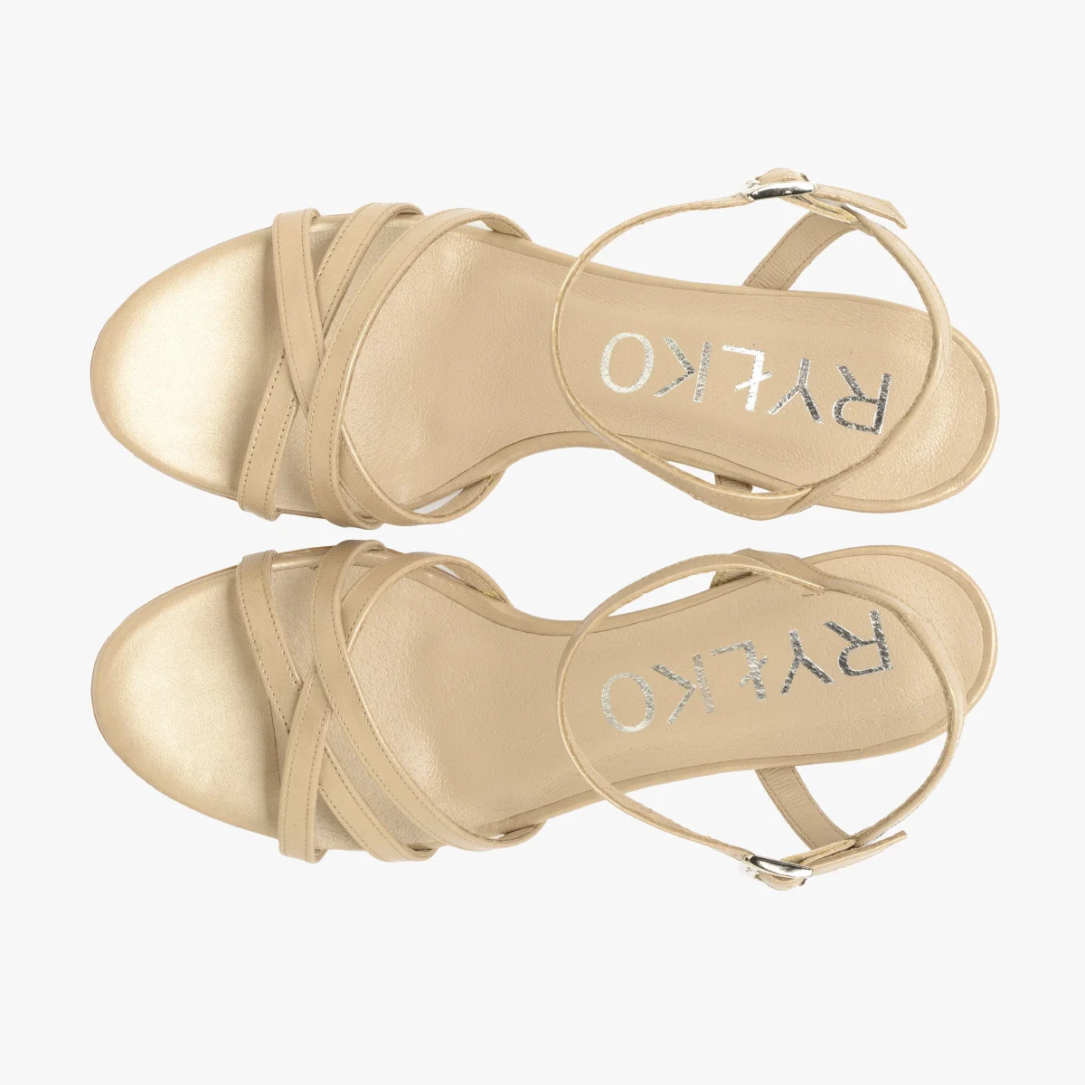 Sandały z paseczkami